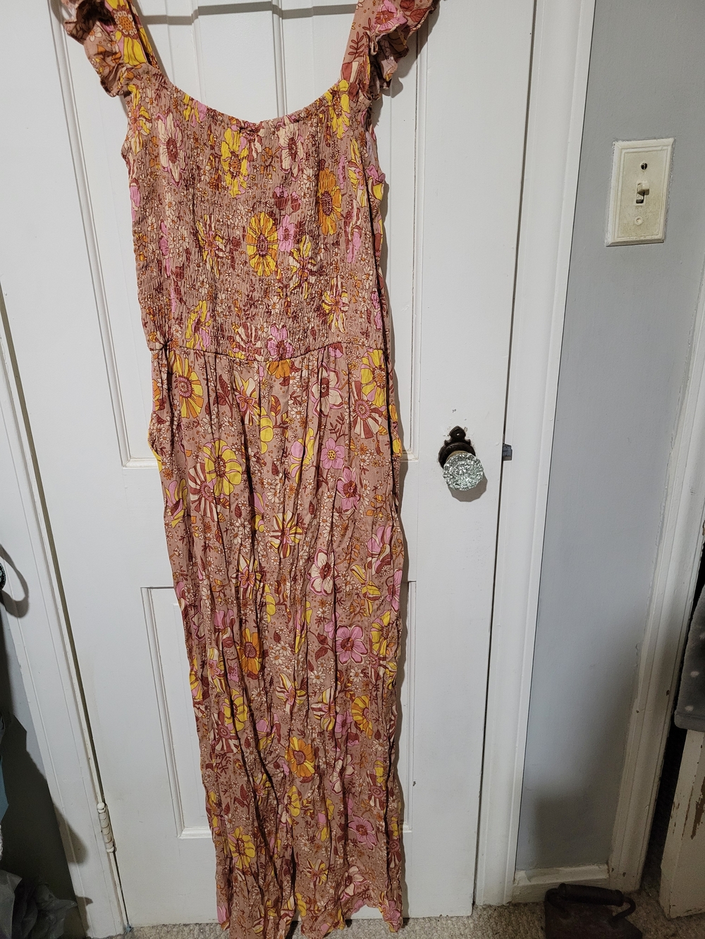 Floral Ruffle-Strap Jumpsuit - Picture 6 of 6